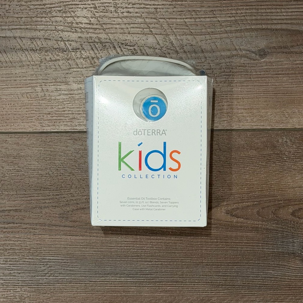 doTERRA Kids Collection Essential Oil Kit w/ 7 Blends + Pouch